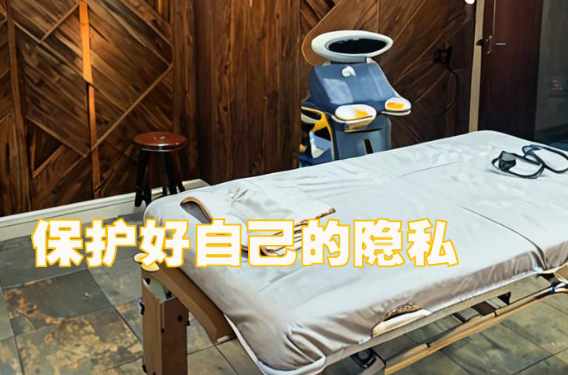 乳发现自己被拍后下秒反应亮了！麻将胡了2试玩美女正在涂身体